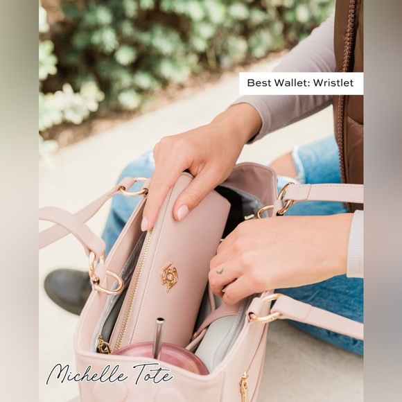 Glass Ladder & Co. Michelle Tote in Blush Size: Small - Picture 6 of 10